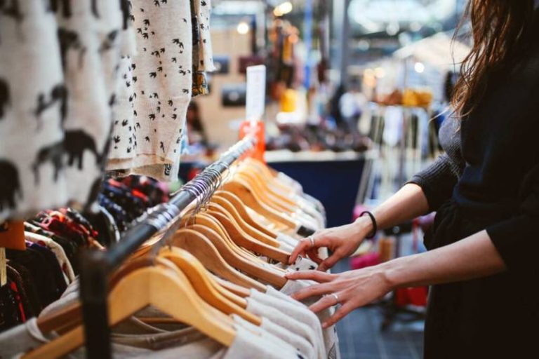 Start Your Fashion Business: Simple Guide to the Indonesian Market